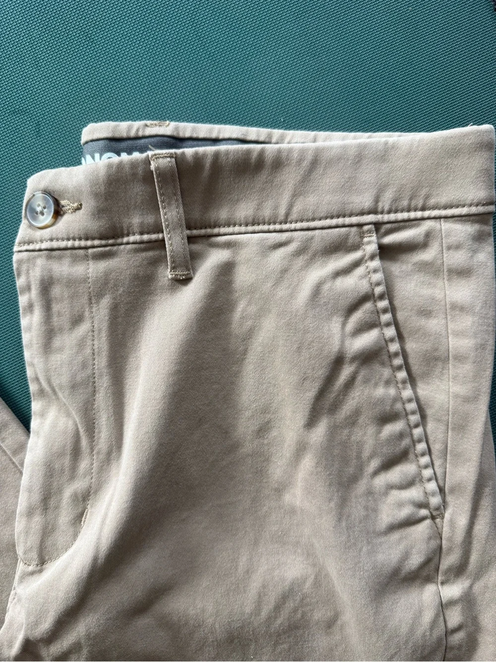 Sonoma 32x30 Khakis Slim Fit